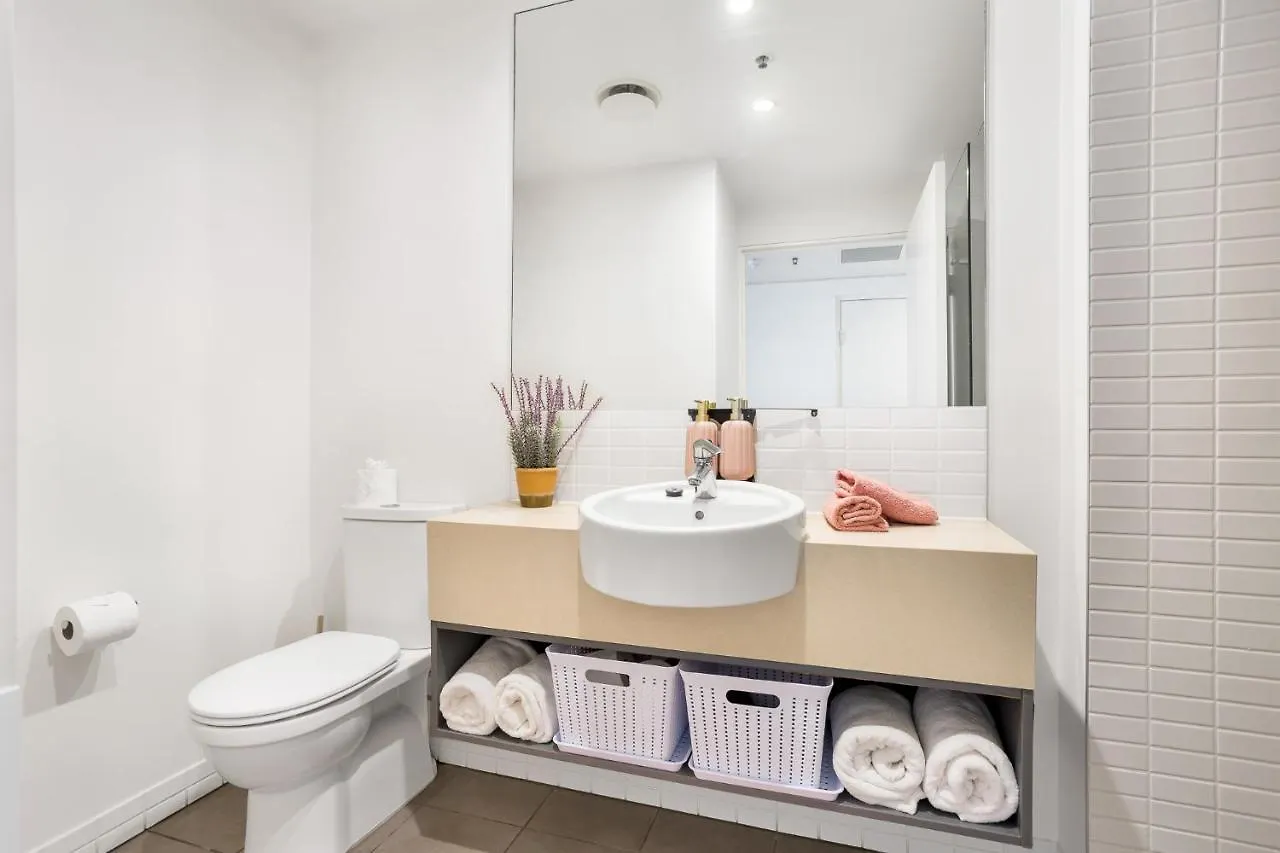 2Br Stylish Getaway @ Harbour Lights Cairns Διαμέρισμα 0*,